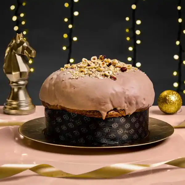 Panettone Artigianale Nerino Farcito con Crema alla Nocciola 1,2kg