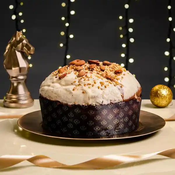 Panettone Artigianale Nerino Farcito con Crema alla Mandorla 1,2kg