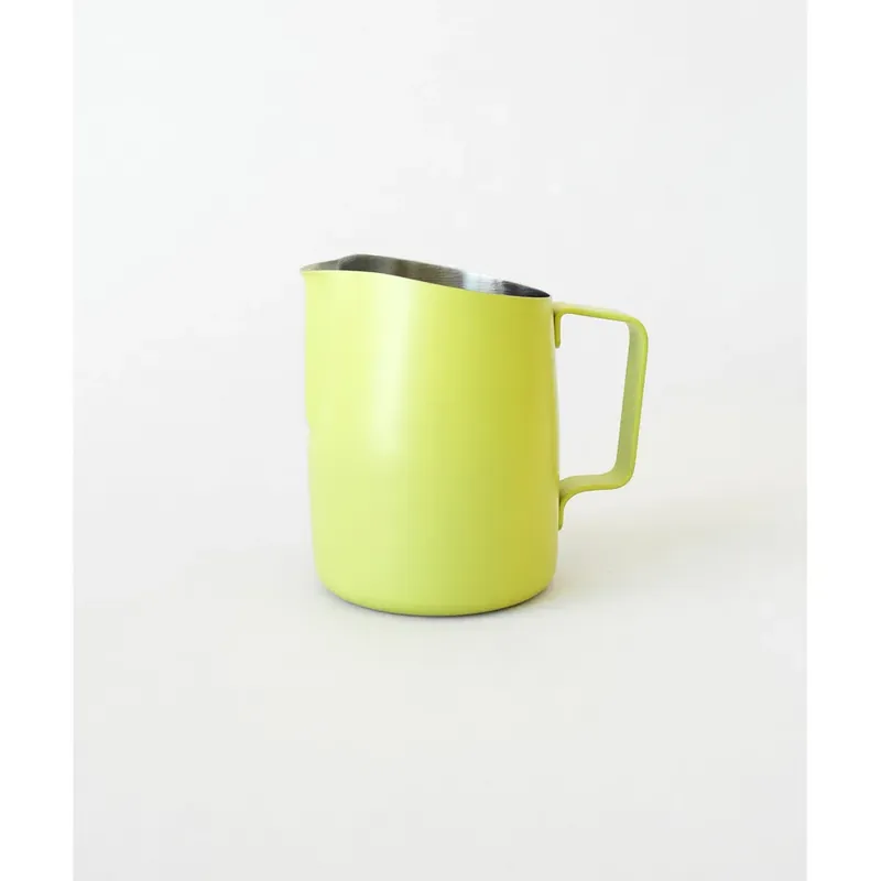 22oz Latte Art Pitcher with Wide Spout in Calamansi Mist