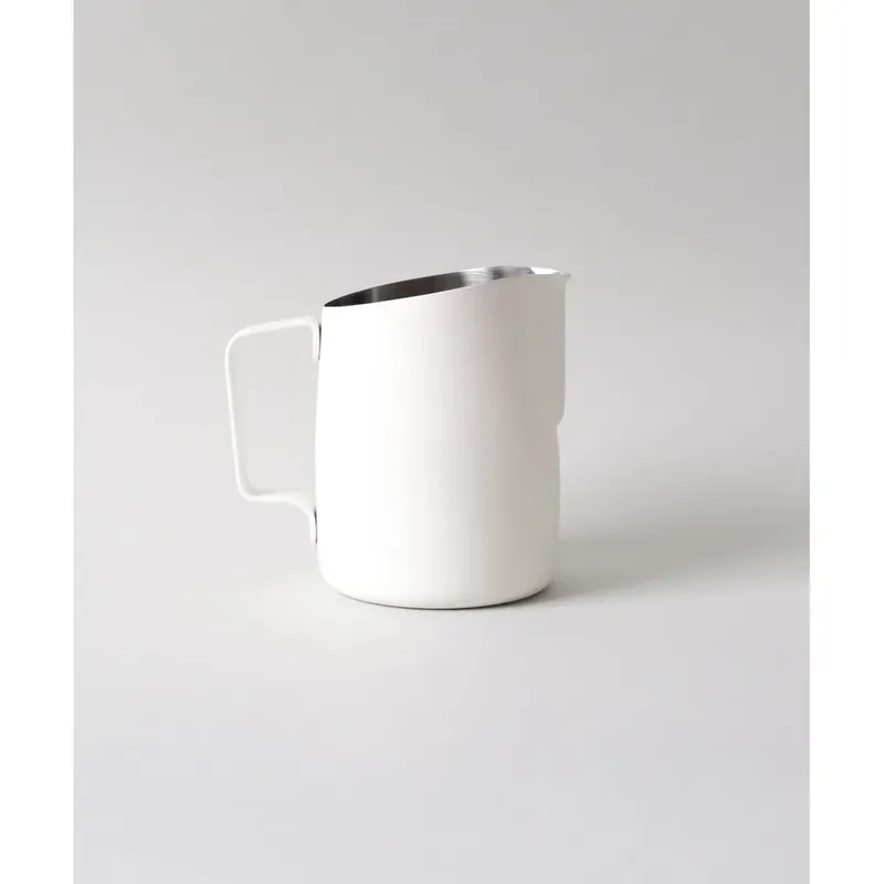 22oz Latte Art Pitcher with Wide Spout (previously known as Round) in Matte White “Blankenburg”
